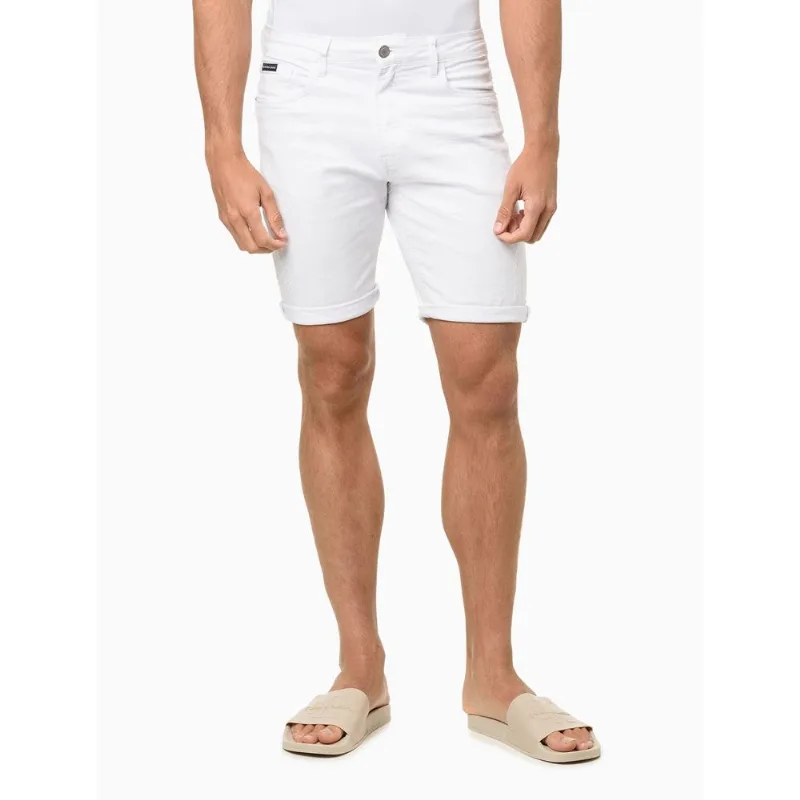 Bermuda de Sarja Masculina Com Stretch e Barra a Fio Calvin Klein Jeans - Branco Bermuda de Sarja Masculina Com Stretch e Barra a Fio Calvin Klein Jeans Branco 48