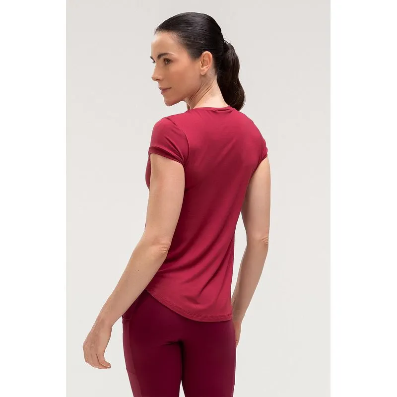 BLUSA BASIC FLUIDITY - ESSENTIALS 26 - VINHO M