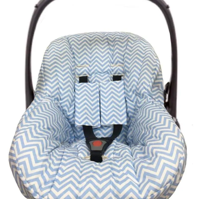 Capa Acolchoada P Bebê Conforto Universal - Chevron Azul
