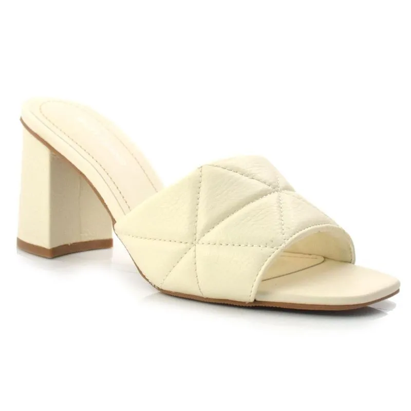 Tamanco Feminino de Couro e Salto Bloco Bottero Creme 330403 37