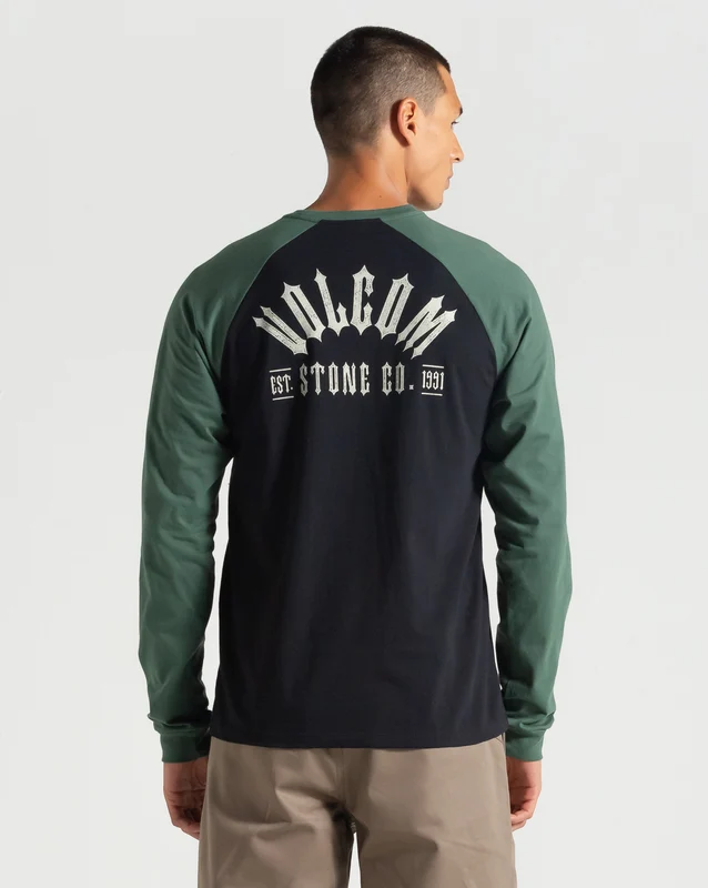 Camiseta Volcom Manga Longa Frank Fort Raglan Preta GG / PRETO