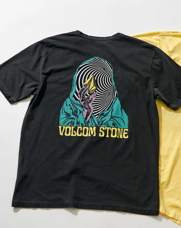 Camiseta Volcom Regular Mysterytubes Preta P / PRETO