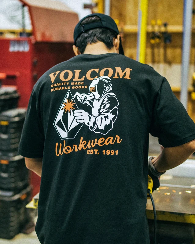 Camiseta Volcom Workwear Welder Preta G / PRETO