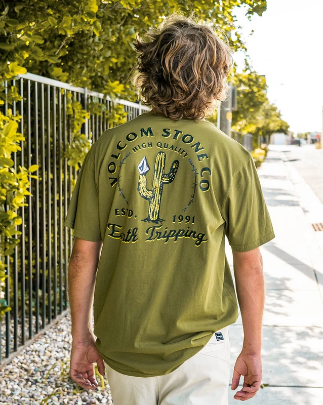 Camiseta Volcom Long Fit Prickly Militar GG / VERDE MILITAR