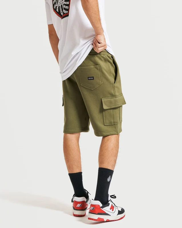 Bermuda Moletom Volcom Comf Cargo Militar P / VERDE MILITAR
