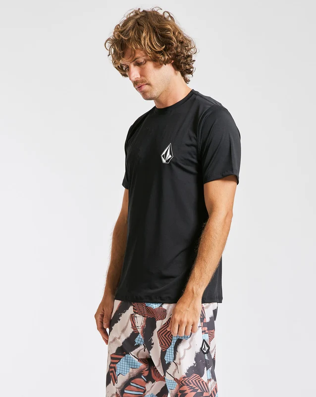 Lycra Volcom Manga Curta Deadly Stones Preta G / Preto