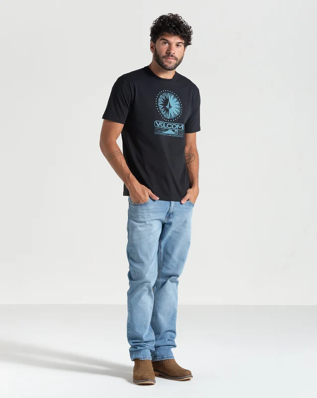 Camiseta Volcom Out There Preta M / PRETO