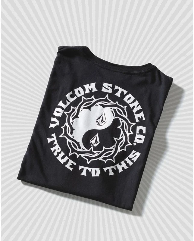 Camiseta Volcom Crowned Preta M / PRETO