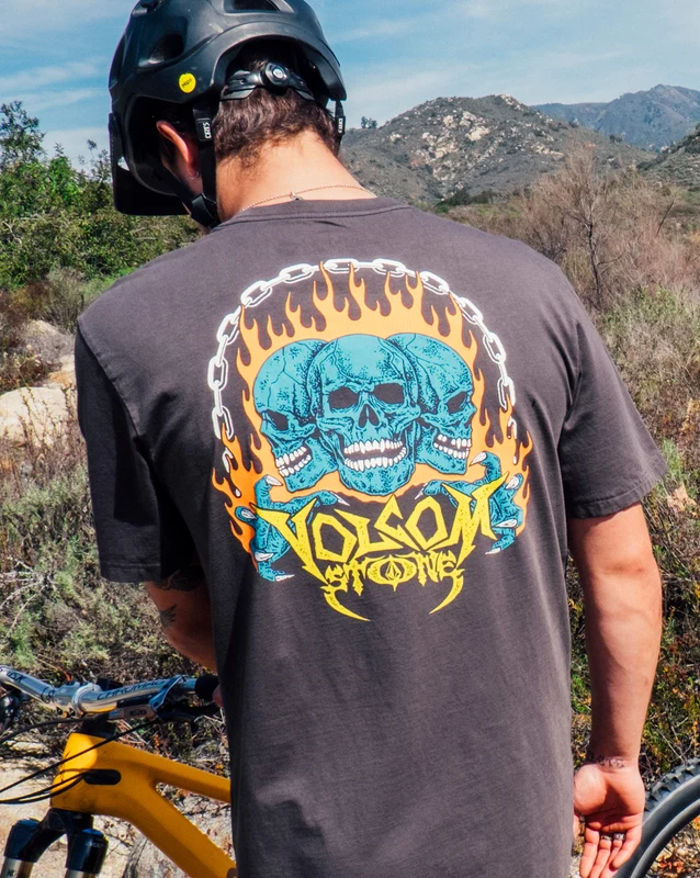 Camiseta Volcom Hard Headed Preta GG / PRETO