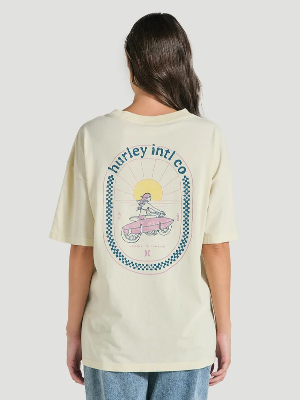 Camiseta Oversized Off White Manga Curta Hurley Girl Trip P / Off White