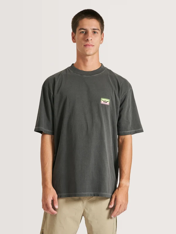 Camiseta Especial Hang Loose Long Beach Preto GG / PRETO