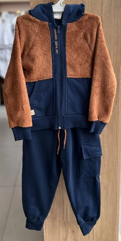 CONJUNTO MOLETOM JAQUETA MANGA LONGA ZÍPER BOLSO CAPUZ E CALÇA MENINO ANGERÔ MARINHO/MARROM / 4