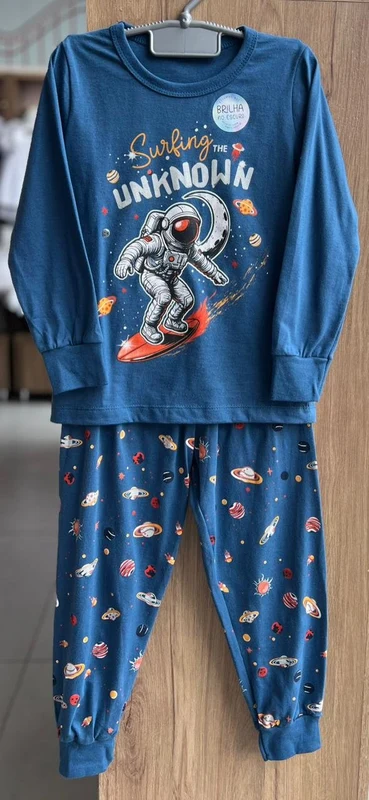 CONJUNTO PIJAMA CAMISETA MANGA LONGA ASTRONAUTA SURFISTA LUA E CALÇA MENINO ANGERÔ AZUL / 4