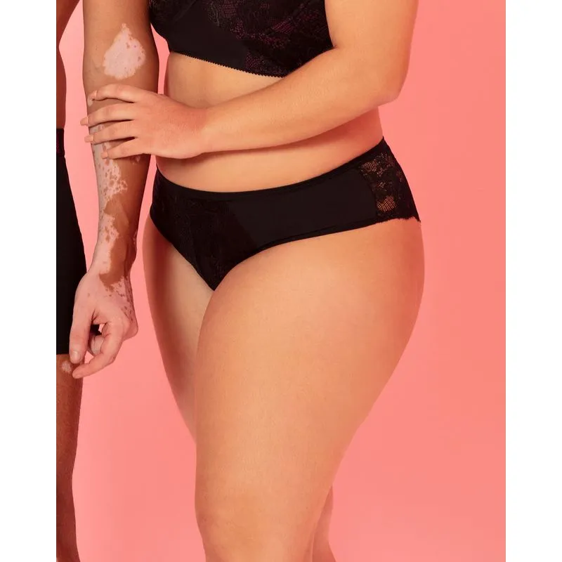Calcinha Plus Size Bíquini Recorte Renda Preta P