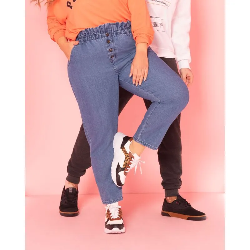 Calça Jeans Feminina Plus Size Clochard Azul Claro 50