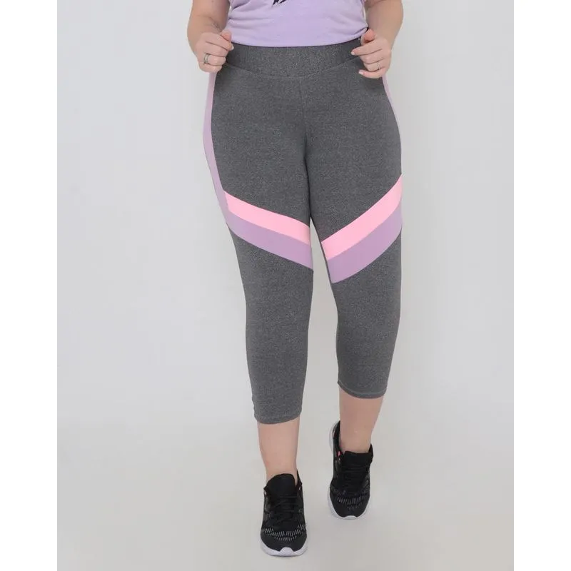 Calça Corsário Fitness Feminina Plus Size Com Recortes Fitter Cinza G2