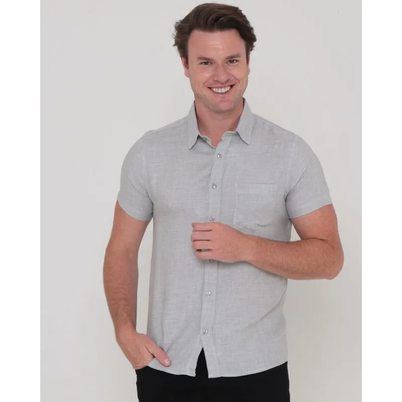 Camisa Masculina Com Bolso Lisa Cinza Claro 5