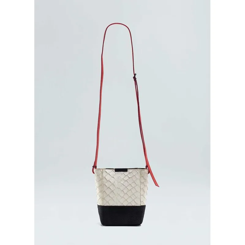 Salmon camu camu crossbody bag - off white - UN