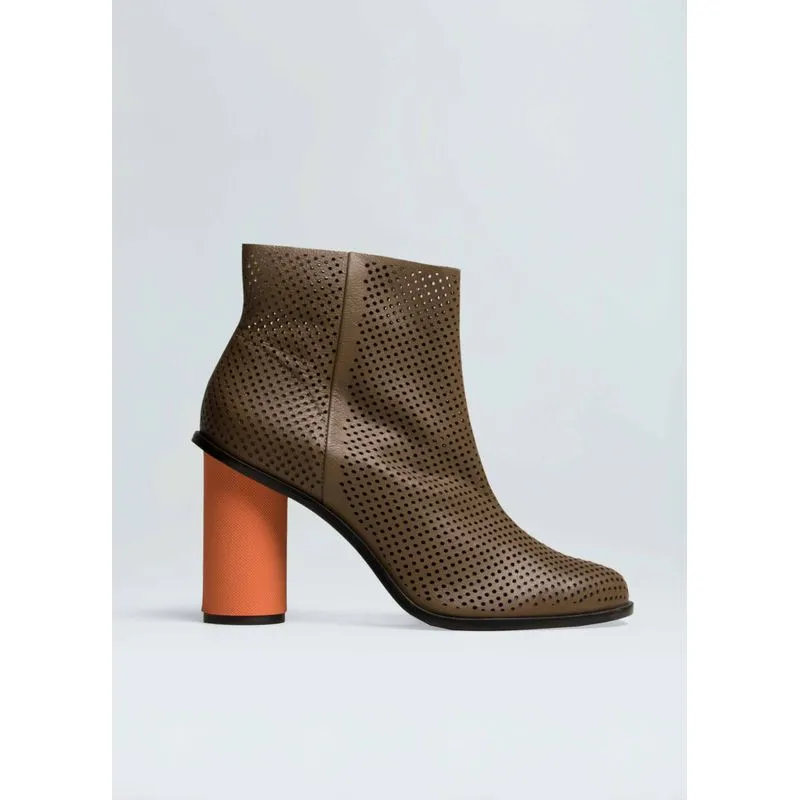 Bota couro microfuros - bege - 36