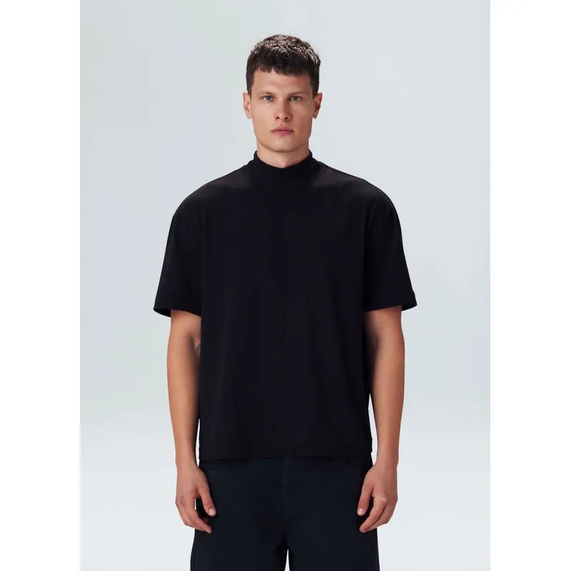 T-shirt over gola alta - preto - G
