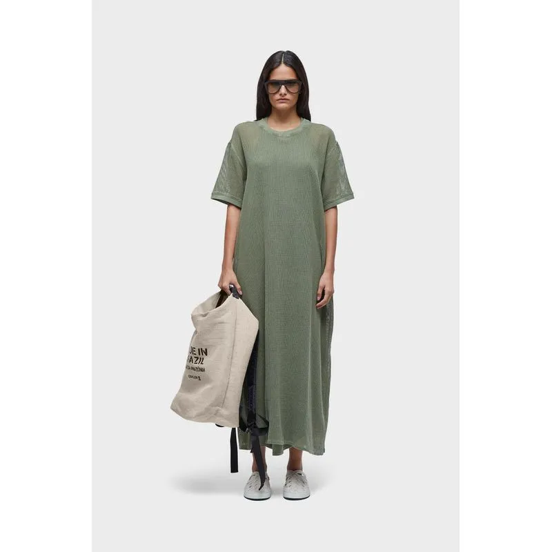 Vestido t-shirt over tela - verde - P