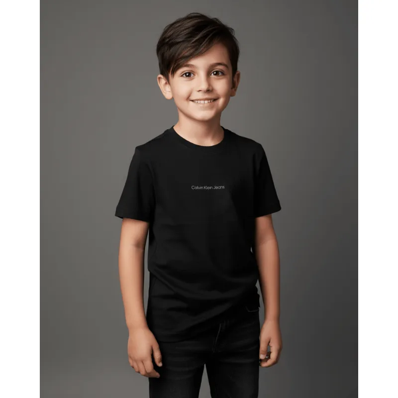 Camiseta Menino Logo Centralizado Calvin Klein Jeans - Preto Camiseta Menino Logo Centralizado Calvin Klein Jeans Preto 14