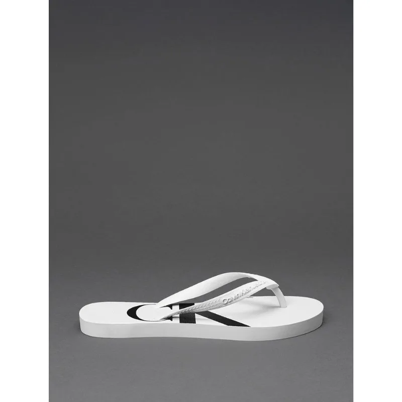 Chinelo Menina Logo Corrido Calvin Klein Jeans - Branco 2 Chinelo Menina Logo Corrido Calvin Klein Jeans Branco 2 27/28