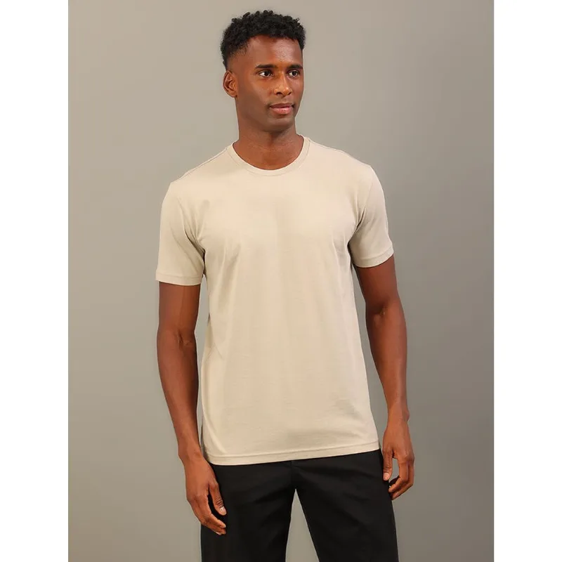 Camiseta Masculina de Algodão Essentials Minimalista - Caqui Claro Camiseta Masculina de Algodão Essentials Minimalista Caqui Claro m