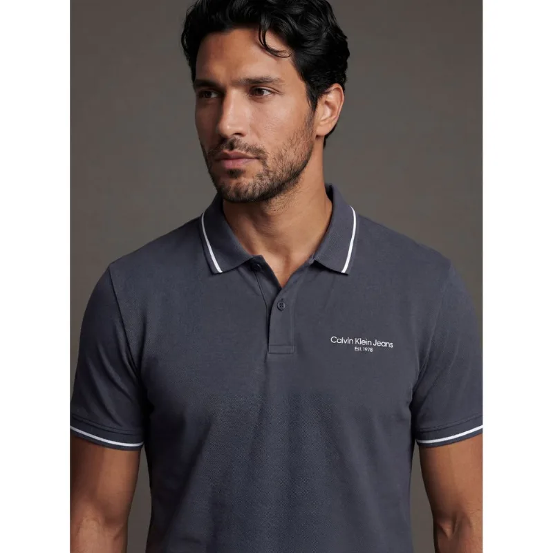 Polo Logo Calvin Klein Jeans Est. 1978 - Marinho Polo Logo Calvin Klein Jeans Est. 1978 Marinho m