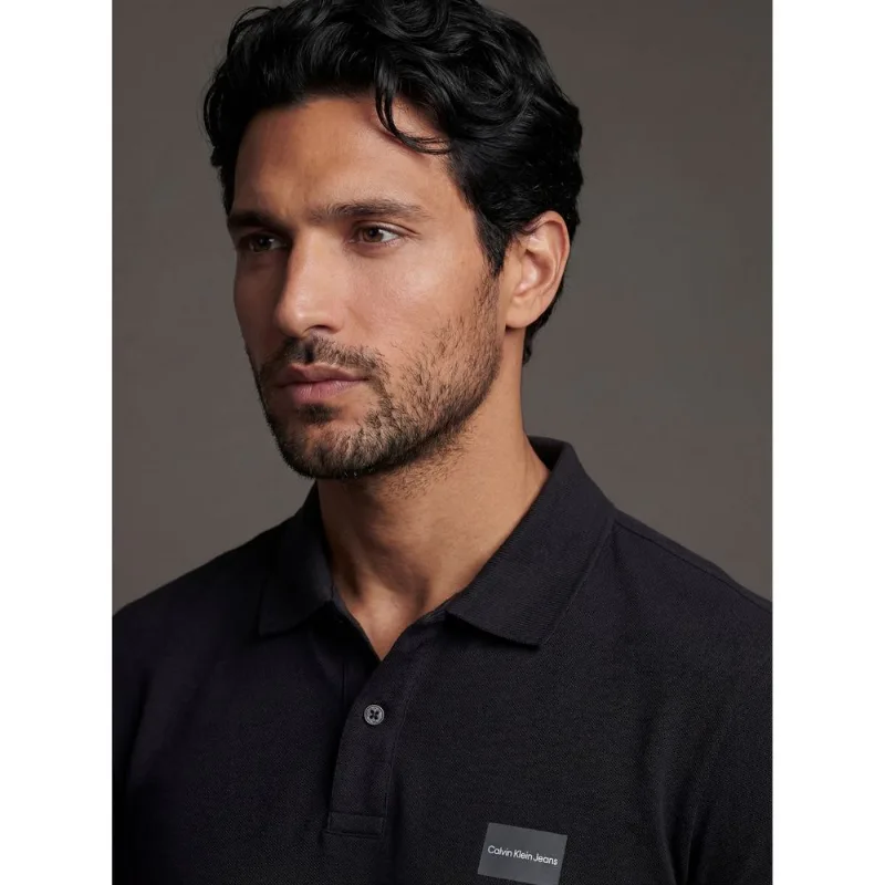 Polo Logo Calvin Klein Jeans - Preto Polo Logo Calvin Klein Jeans Preto g
