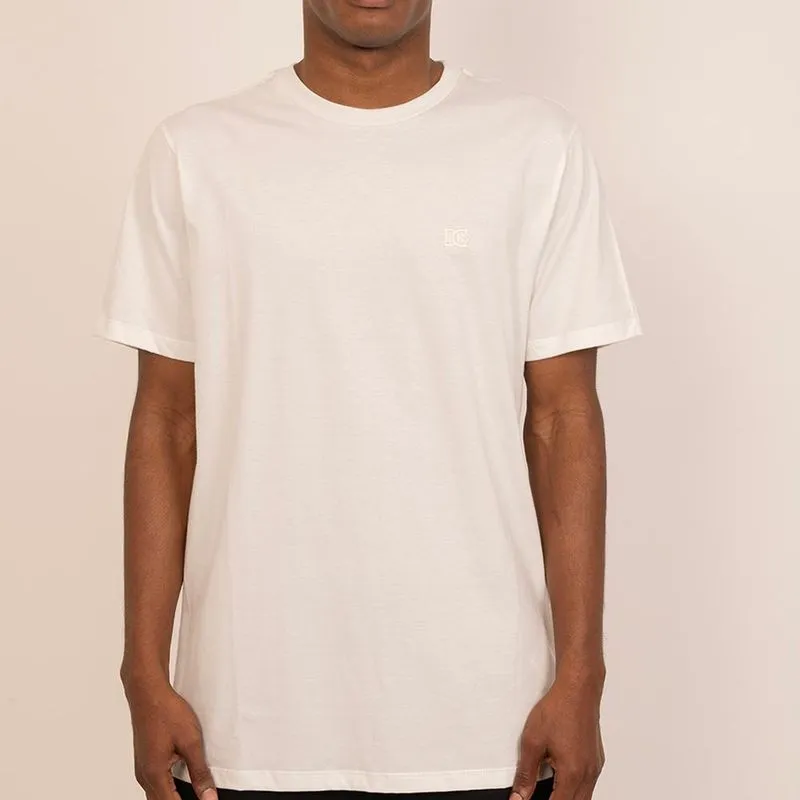 Camiseta DC Shoes Embroidery SM27 Masculina Snow White G / branco