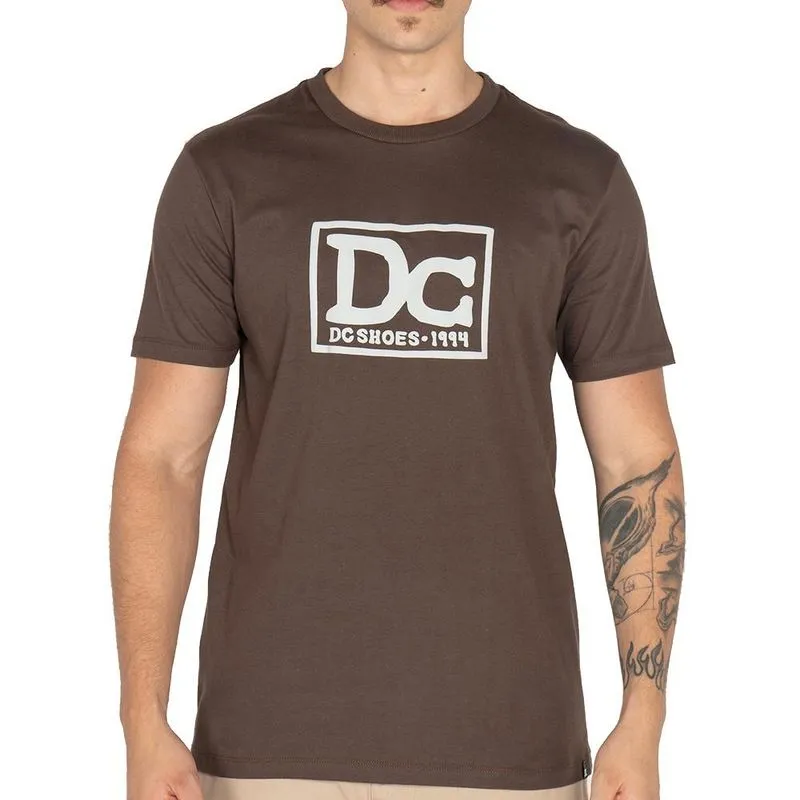 Camiseta DC Shoes DC Star WT25 Masculina Marrom Escuro P / marrom