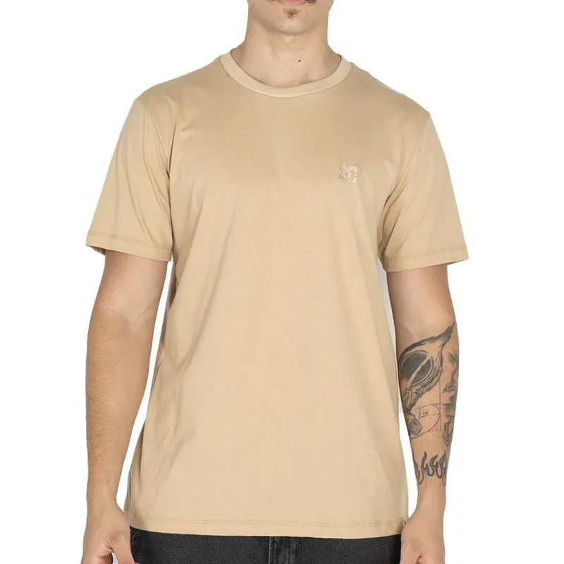 Camiseta DC Shoes Embroidery WT25 Masculina Bege M / begê