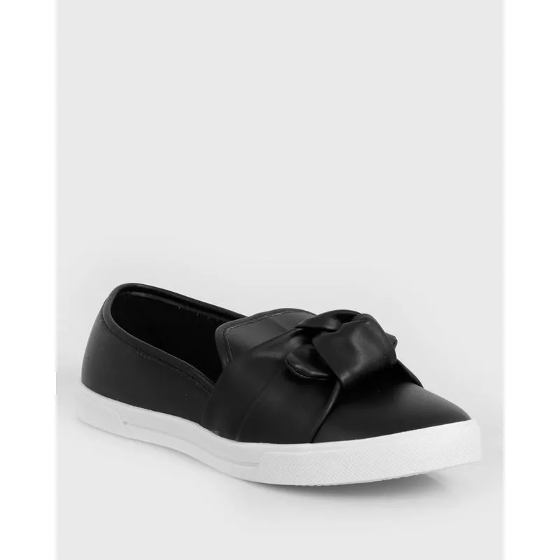 Tênis Feminino Giovanna Dias Slip On Nózinho Preto 38