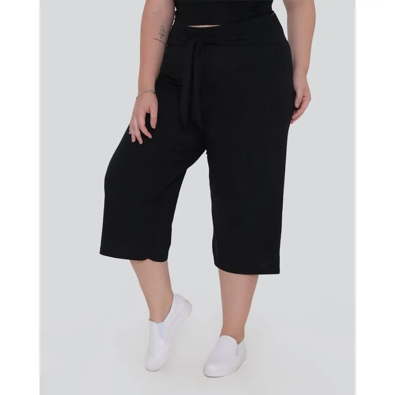 Calça Feminina Plus Size Pantacourt Canelada Preta G2