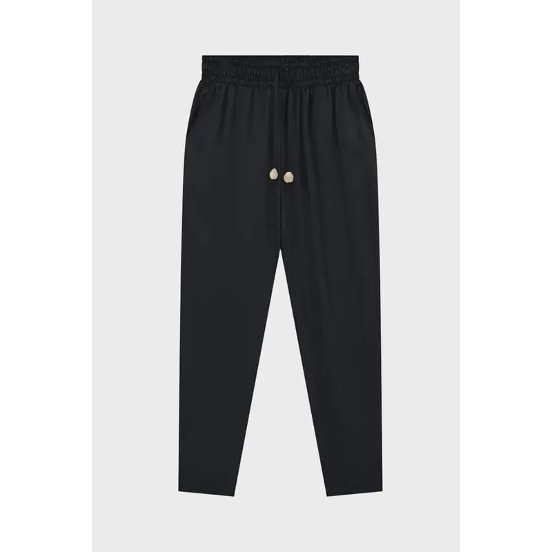 Calça Carrot Lunender Com Detalhe Cadarço Preto