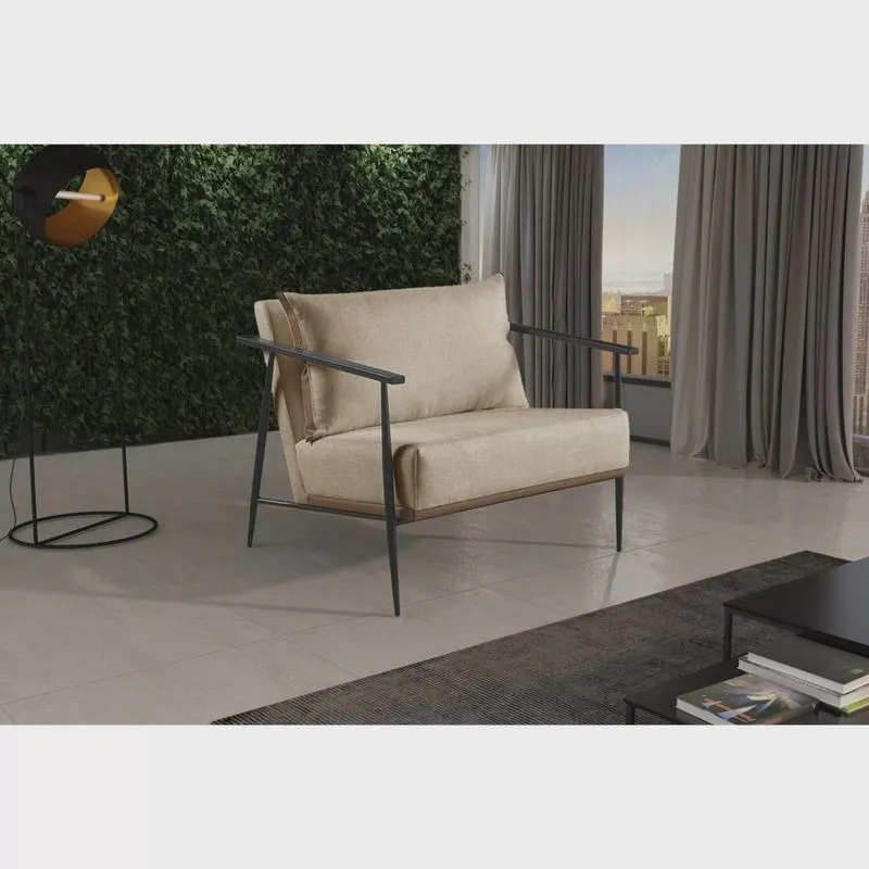 Poltrona em Linho 70cm com Estrutura de Metal Ferco
