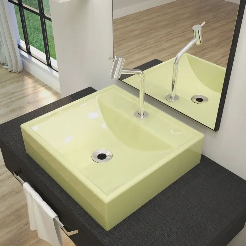 Kit Cuba Q39 com Torneira Pratika 1060 Metal e Válvula, Sifão Pvc e Flexível Compace