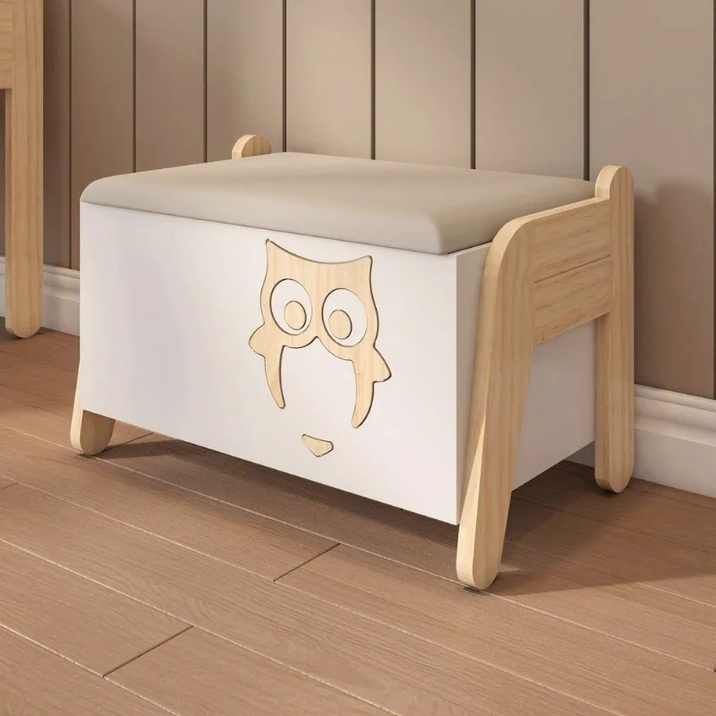 Baú Corujinha de Madeira Maciça e MDF Casatema Branco/Marrom Branco/Natural