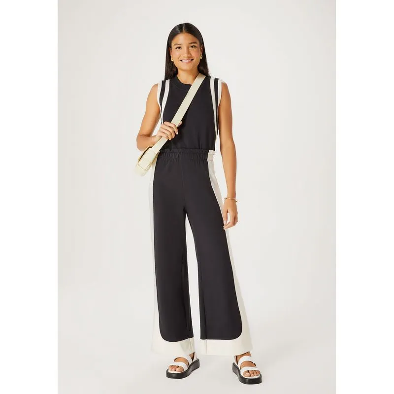 Calça Feminina Pantalona Cintura Alta Com Recortes - Preto G