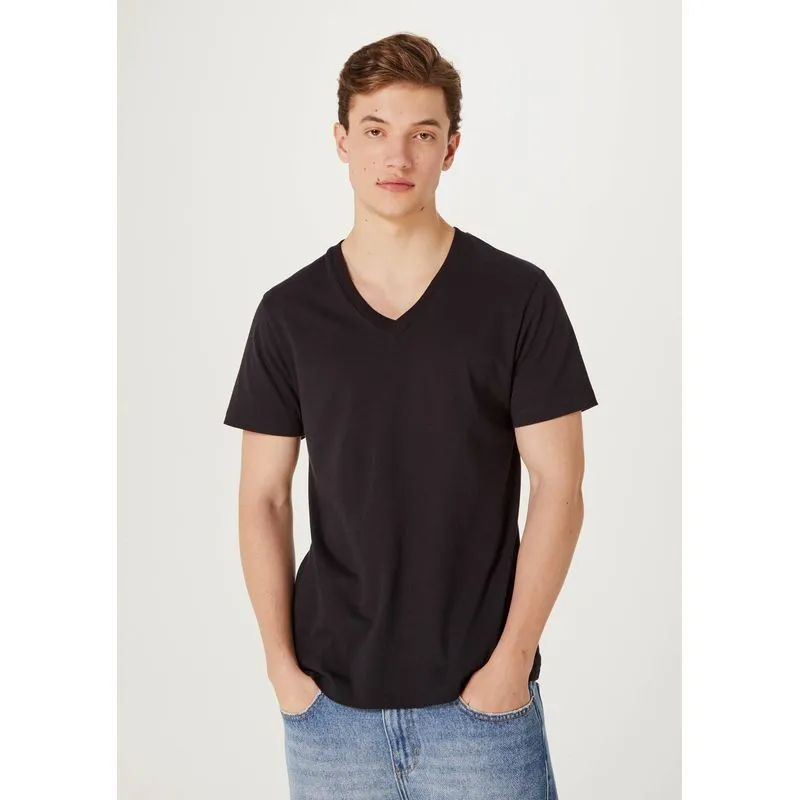 Camiseta Masculina Gola V Básicos do Brasil - Preto XG