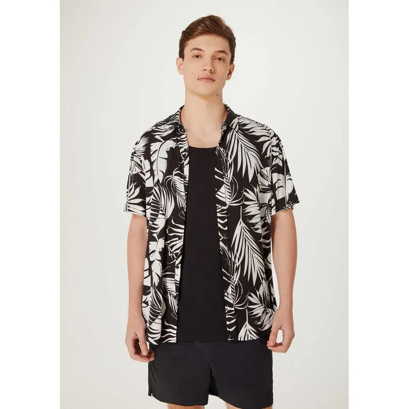 Camisa Masculina Manga Curta Comfort Estampada - Preto P
