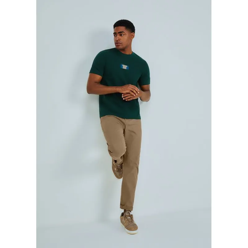 Calça Básica Masculina Slim Em Sarja Com Elastano - Marrom 050