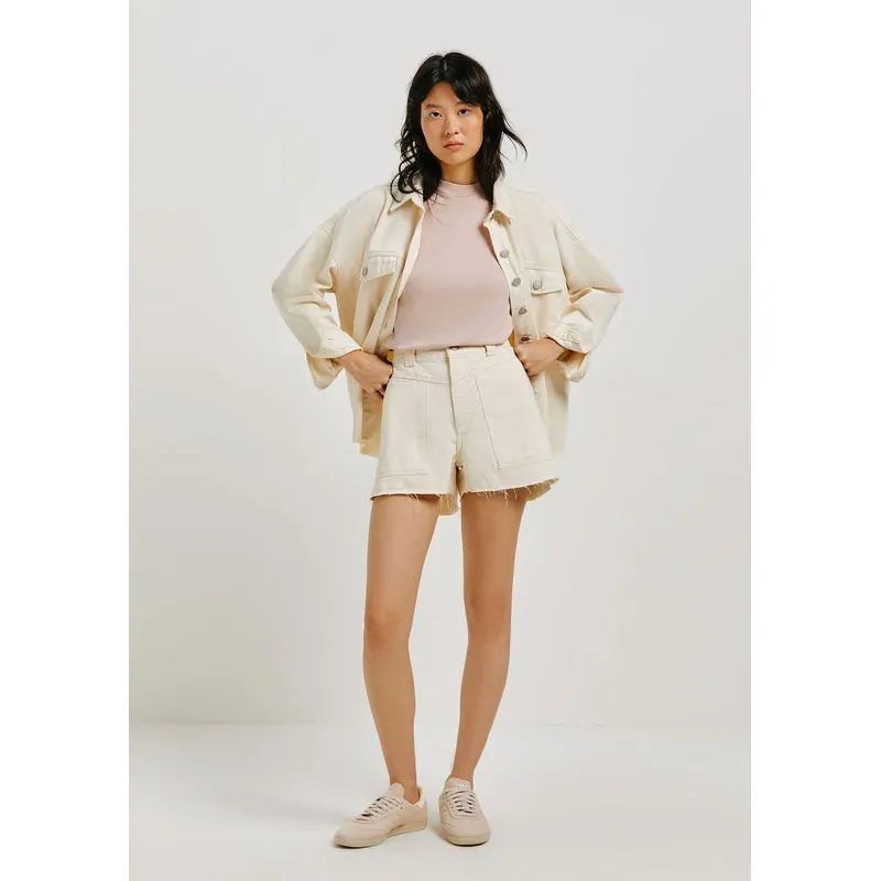 Shorts Feminino Em Sarja Estonada Cintura Média Barra A Fio - Off white 044