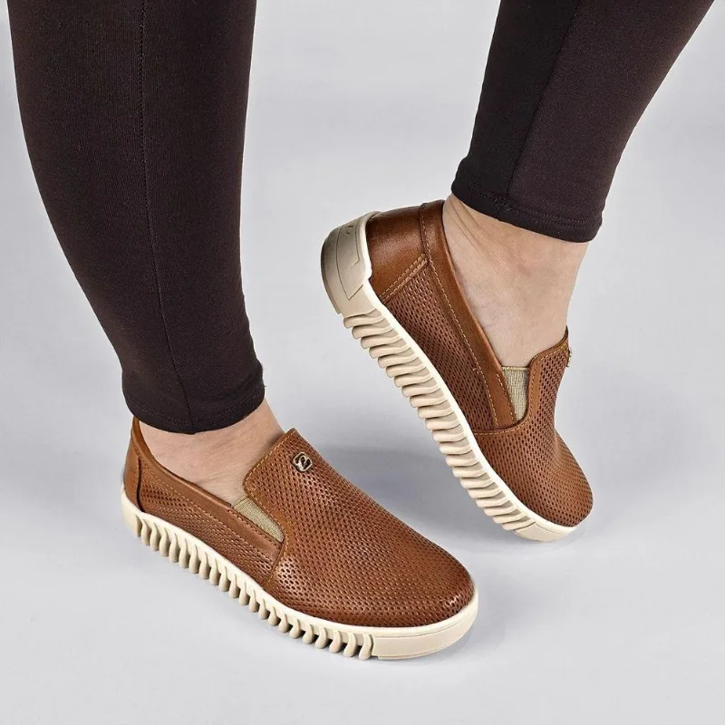 Tênis Pegada Feminino Slip On em Couro 210520 39 / Caramelo