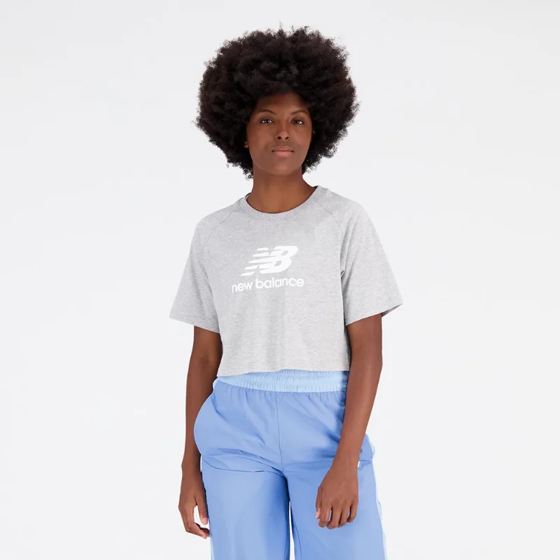 Camiseta Cropped New Balance Essentials Feminina