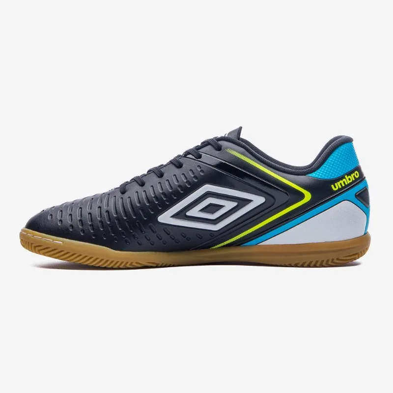 Chuteira futsal umbro score