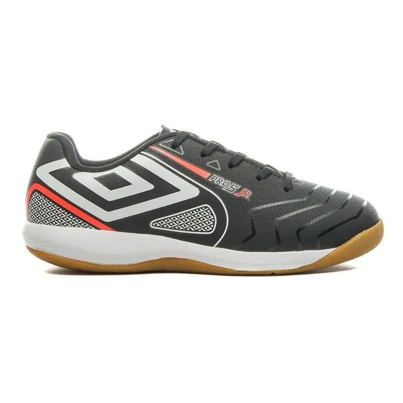 Chuteira de Futsal Umbro Pro 5 Juvenil Preto PRETO/BRANCO/CORAL - 29