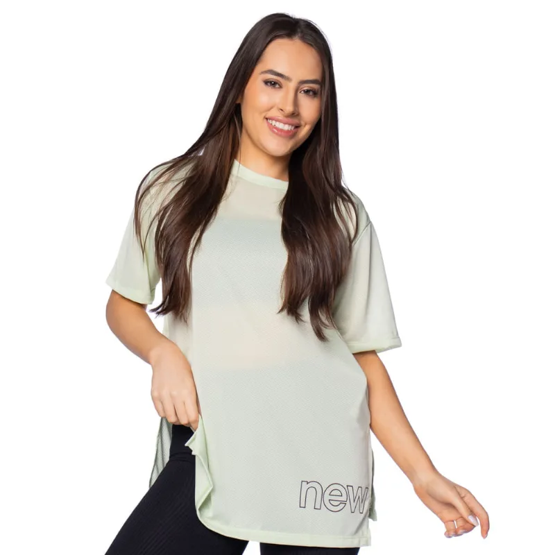 Camiseta Feminina New Balance Essentials Verde Claro - M