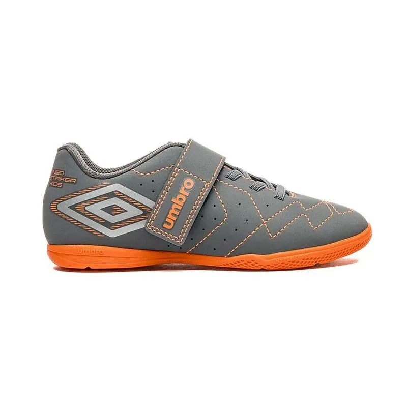 Chuteira Futsal Umbro Neo Striker Infantil Cinza GRAFITE/CINZA/LARANJA - 31